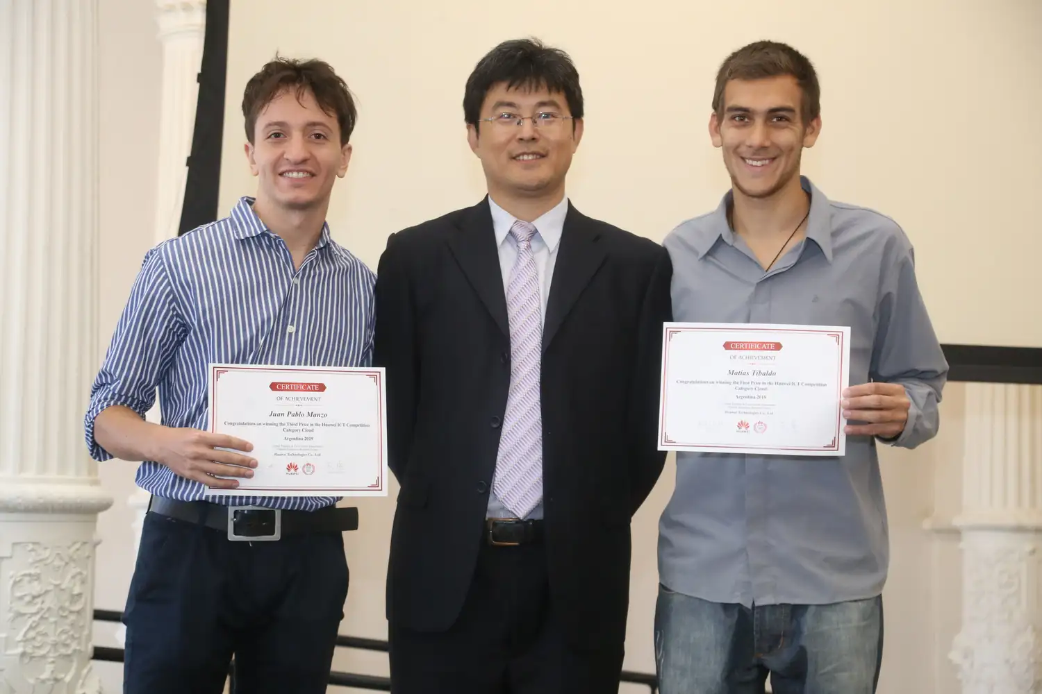 Dos estudiantes santafesinos viajaron a México para competir en telecomunicaciones