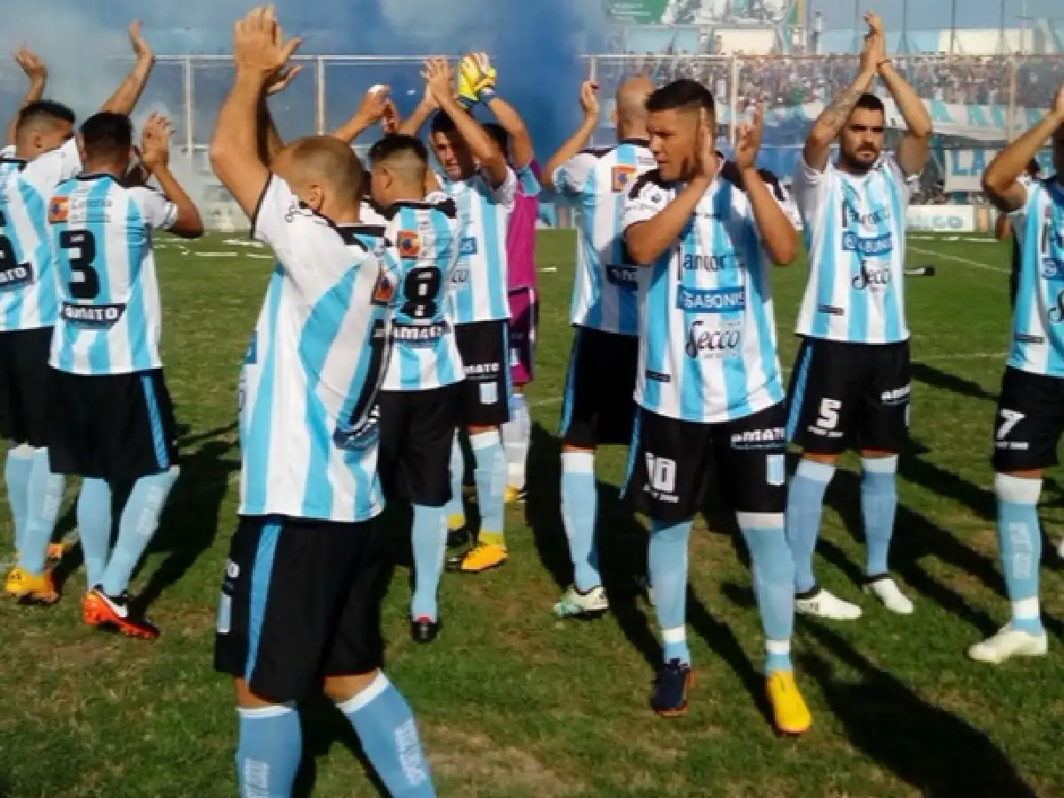 Racing de Córdoba logró el ascenso al Federal A