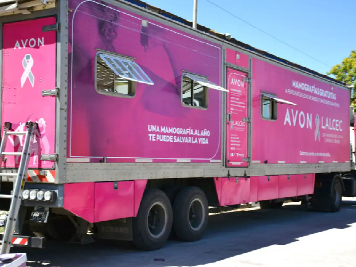 El mamógrafo móvil de Avon estará en Lalcec San Francisco 