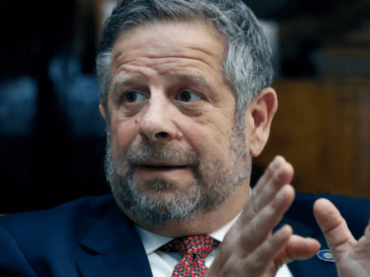 Ex ministro de Salud afirma que Rubinstein se llevó todas sus cosas y la Secretaría está "acéfala"