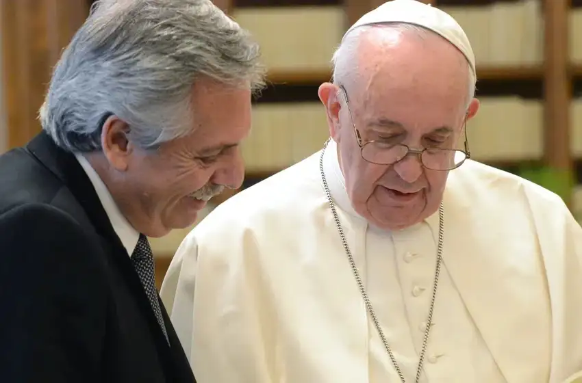 Alberto Fernández no visitará al Papa Francisco en Roma y reprogramó el viaje para después del 10 de diciembre