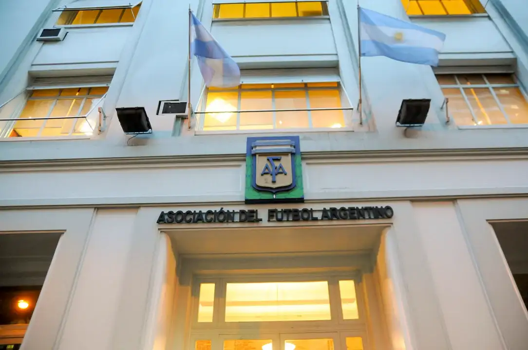 El operativo estaría relacionado a la causa AFA.