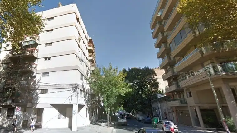 Encuentran a dos jóvenes muertos en un departamento