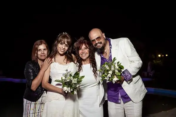 Vicky Donda mostró la primera foto de su casamiento