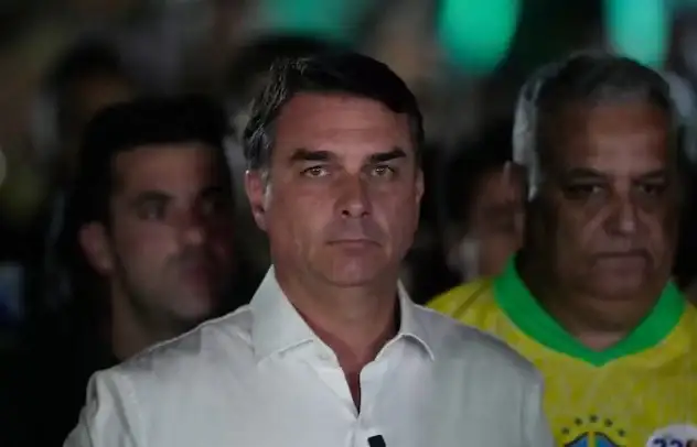 Flavio Bolsonaro, tras conocer el resultado de las elecciones