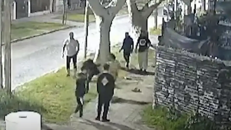 Un vecino fue brutalmente atacado con una pala por este hombre
