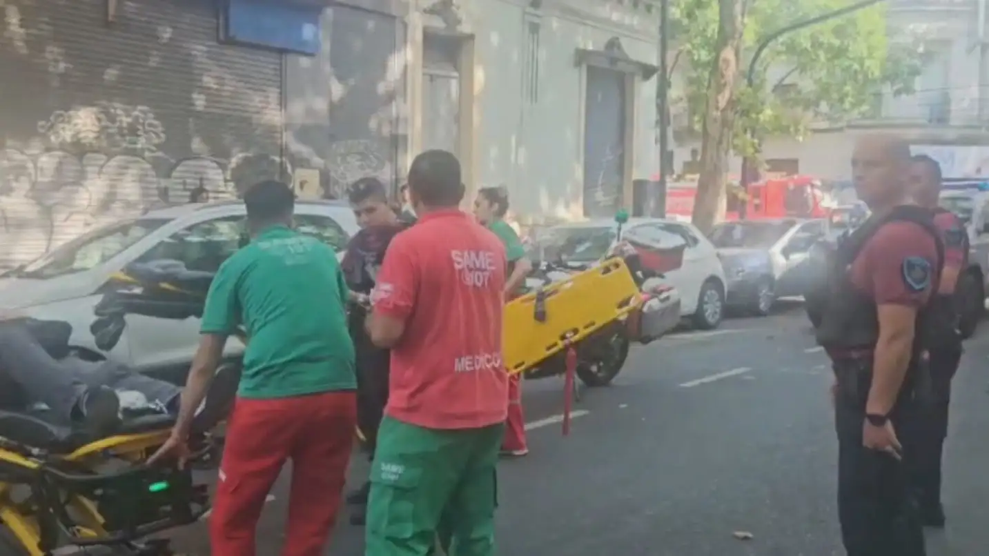 Se derrumbó el techo de un centro médico en Palermo y al menos once personas resultaron heridas
