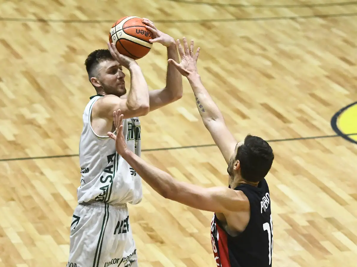 Atenas tropezó ante San Lorenzo