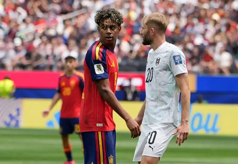 España logró una victoria sin fisuras.