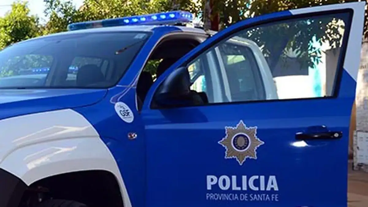 El crimen ocurrió en la esquina de Furlong y Leumann, donde la Policía realizó peritajes durante la mañana.