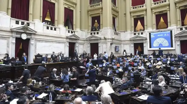La definición se conoció un día después de que la Casa Rosada lograra dos avances legislativos clave en la Cámara de Diputados.
