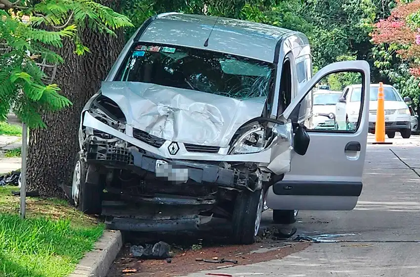 Impactante choque en Santiago del Estero y Laprida