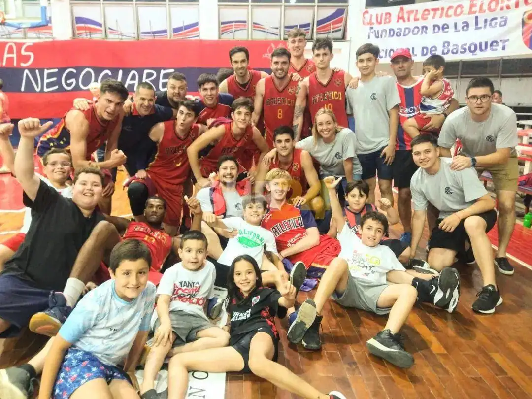 Atlético derrotó a Olimpia y emparejó la serie semifinal