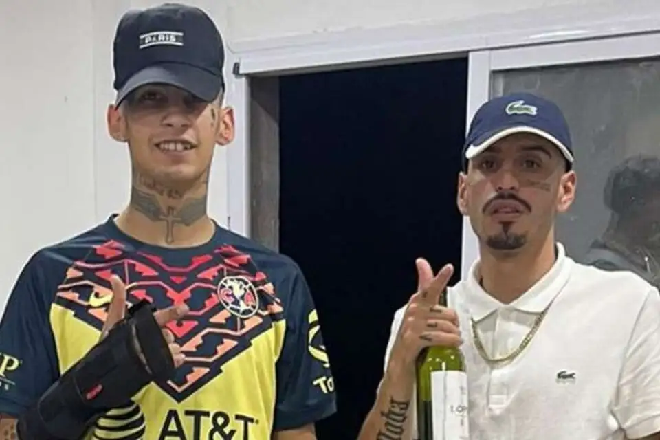 Con una foto, L-Gante blanqueó su noviazgo con Agustina Flores, la ex de su amigo El Noba