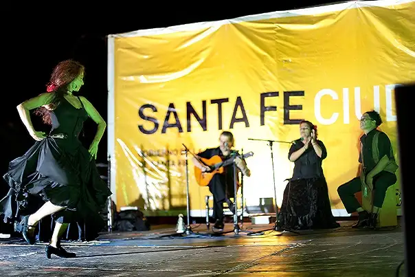 Santa Fe recibió el Año Nuevo en una Costanera de Fiesta