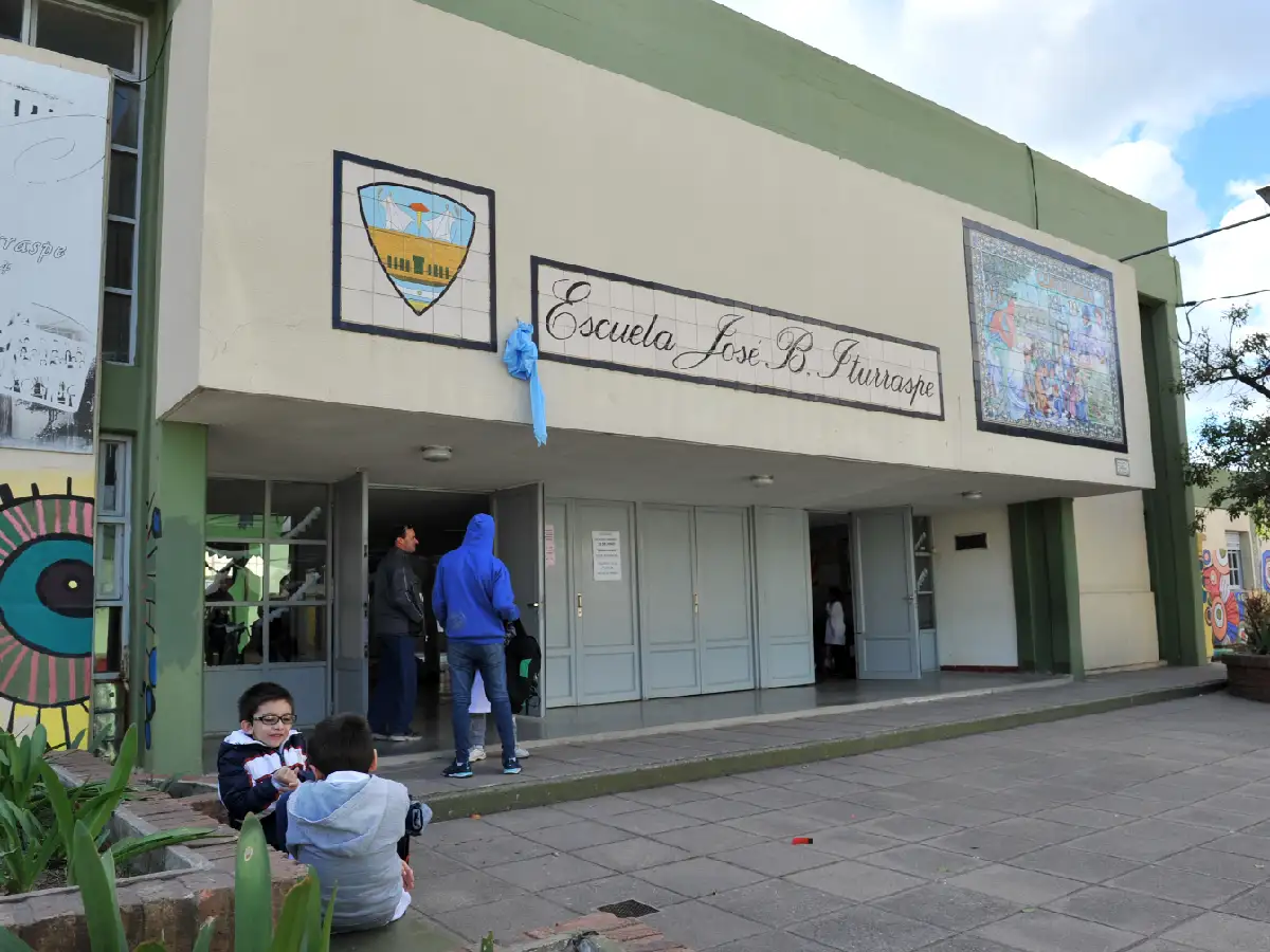 Llaman a  cubrir horas en Ipet 50    