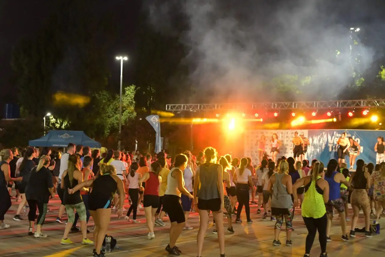 Este jueves “Venite a Bailar” al playón de la Casa del Bicentenario