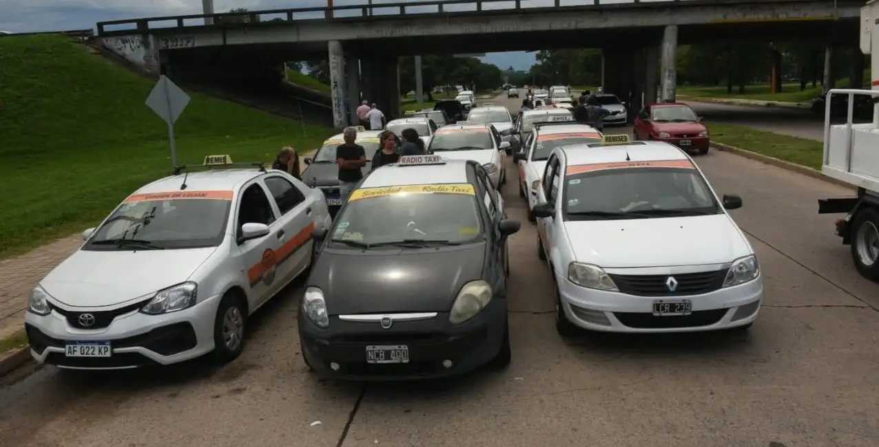 Taxistas santafesinos reclaman por seguridad