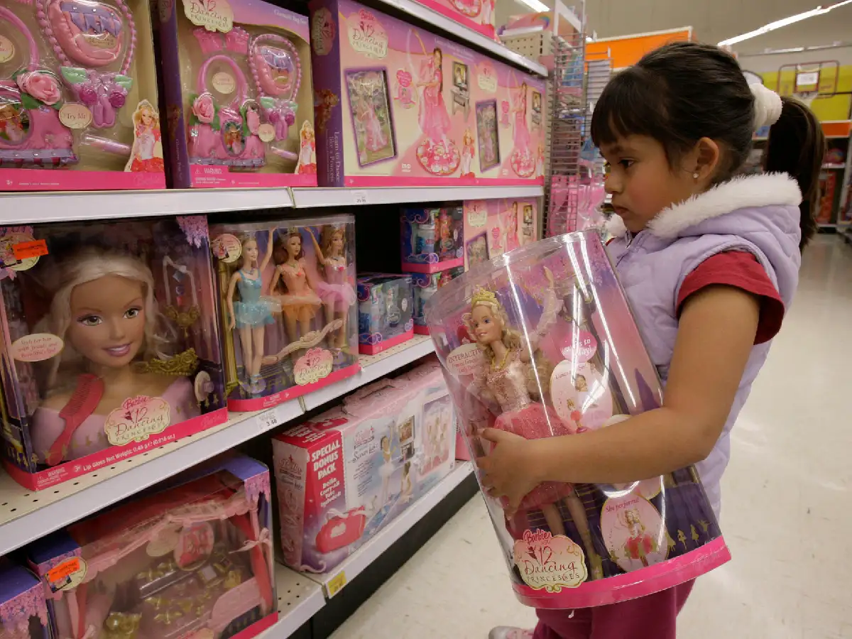 La muñeca Barbie cumple 60 años y los festeja con una colección de mujeres reales