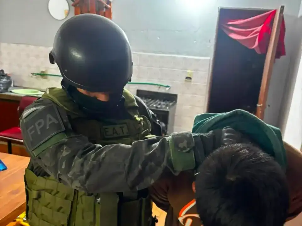 Detuvieron en Porteña a un vendedor de drogas que operaba con delivery