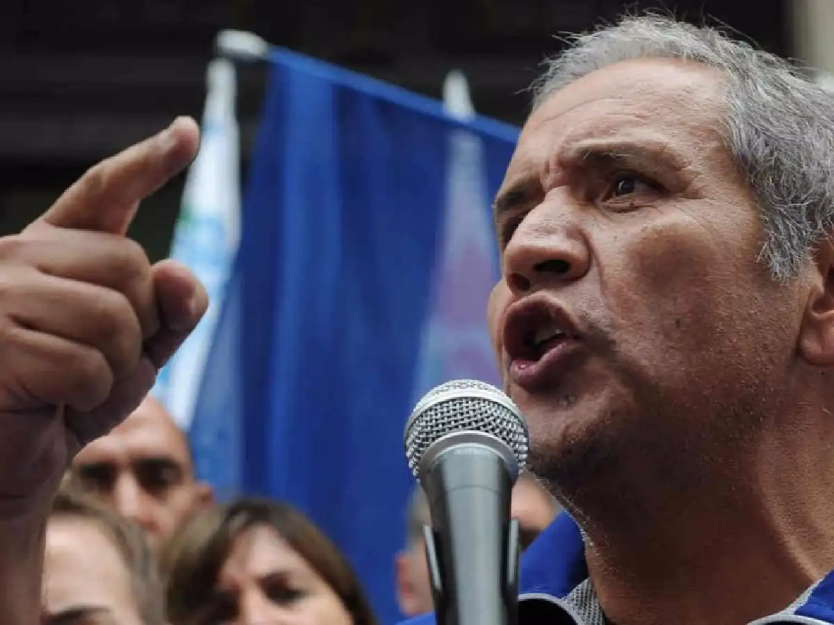 Palazzo: "Hay que discutir un paro general"