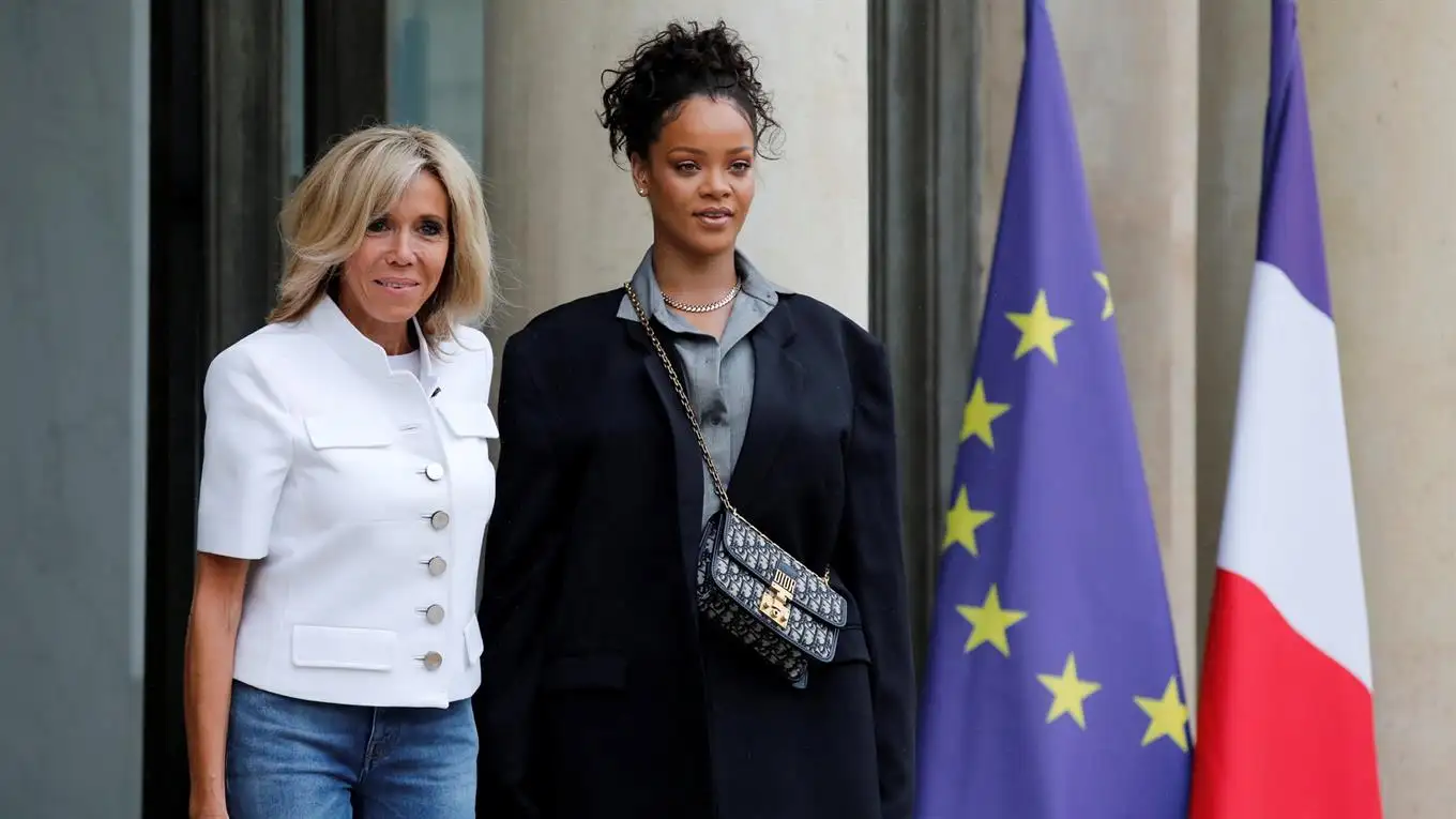 Rihanna se reunió con el presidente de Francia, Emmanuel Macron