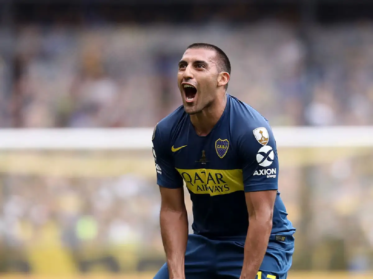 "No estuve con los supuestos contagiados de coronavirus", aclara "Wanchope" Ábila