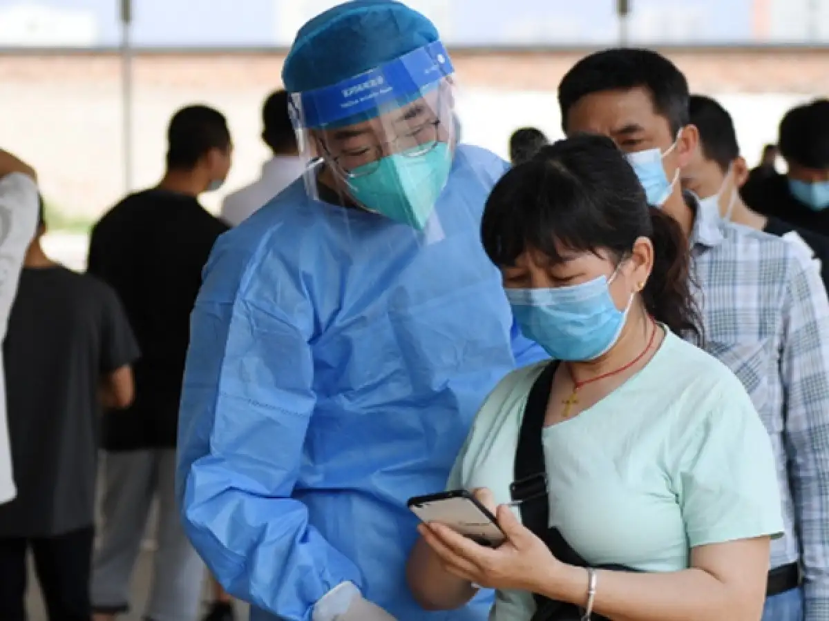 Nuevos récords de casos de coronavirus en Europa y Asia