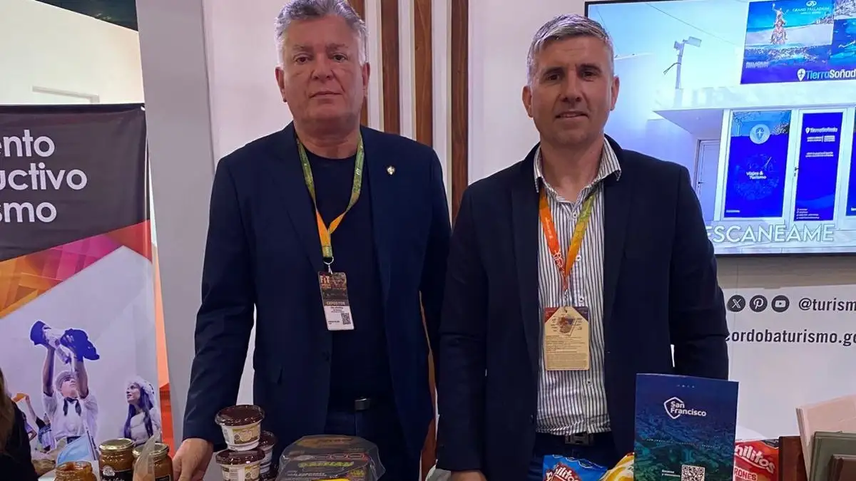Raúl Angonoa y Rodrigo Franceschi, secretario y director de Gobierno de la municipalidad, respectivamente.