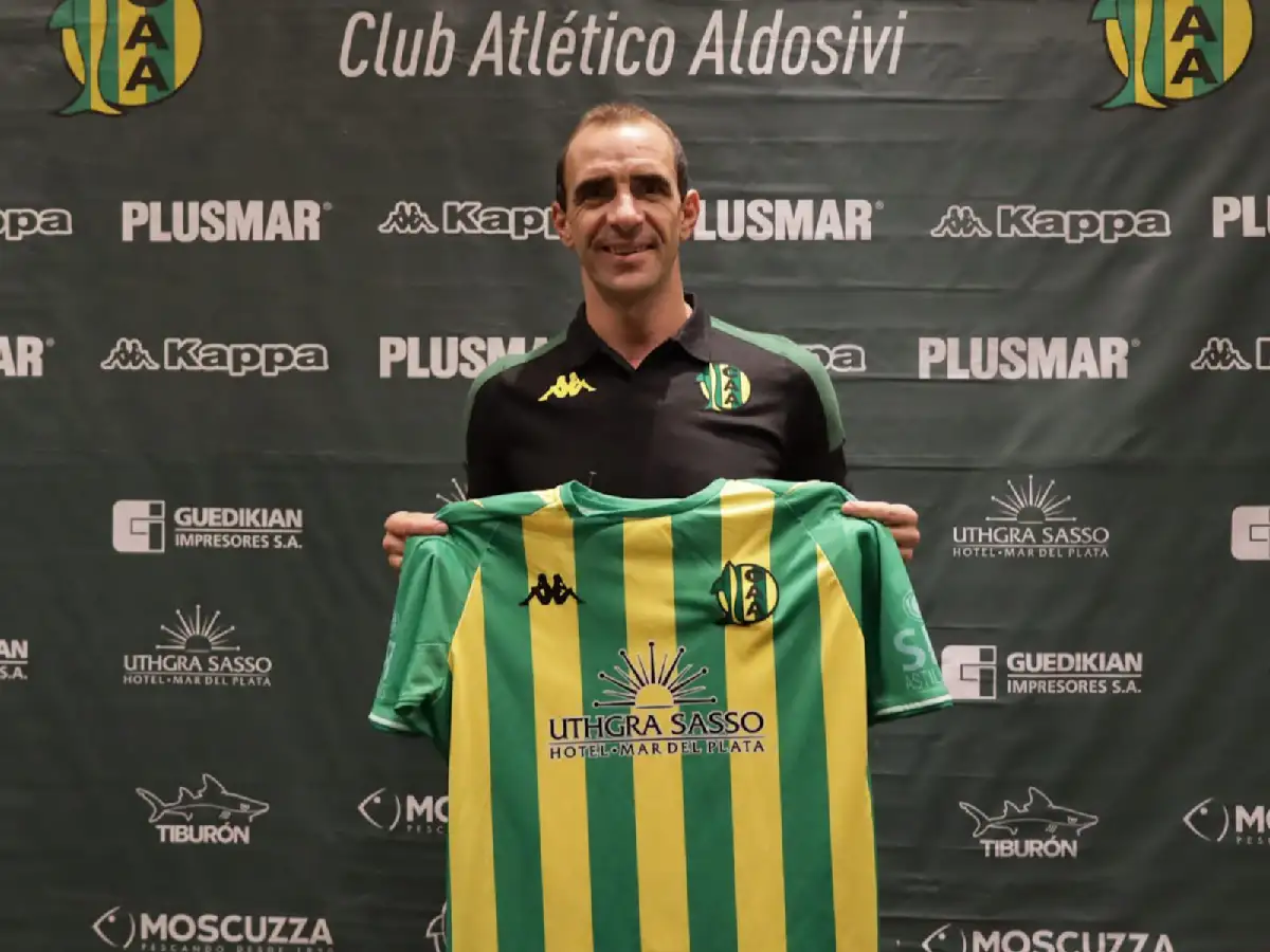 Somoza asumió como DT en Aldosivi