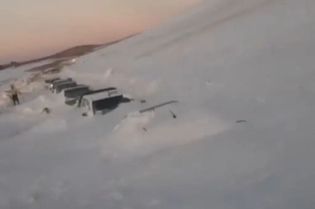 Rescatan a turistas atrapados por un temporal de nieve