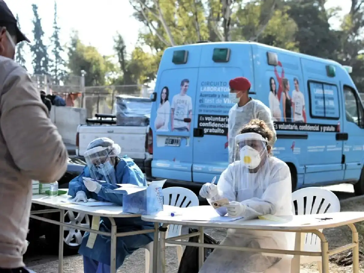 Récord de muertes de covid-19 en Córdoba: 44 fallecidos y 2.069 contagios 