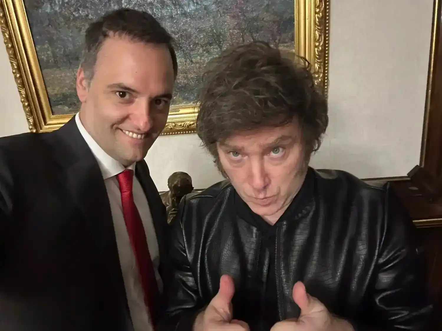 El sostenimiento de Adorni no ayuda en nada al presidente Milei.