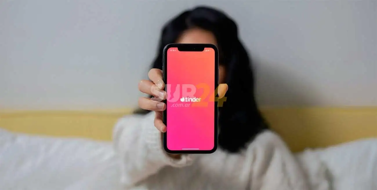 La “estafadora de Tinder” violó la domiciliaria y salió de compras en Santa Fe