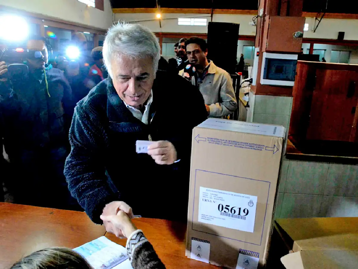 De la Sota pide que las elecciones sean "cada cuatro años" y las Paso "solo presidenciales"