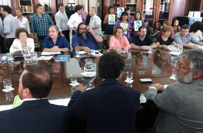 La Provincia ofreció un nuevo bono para los docentes