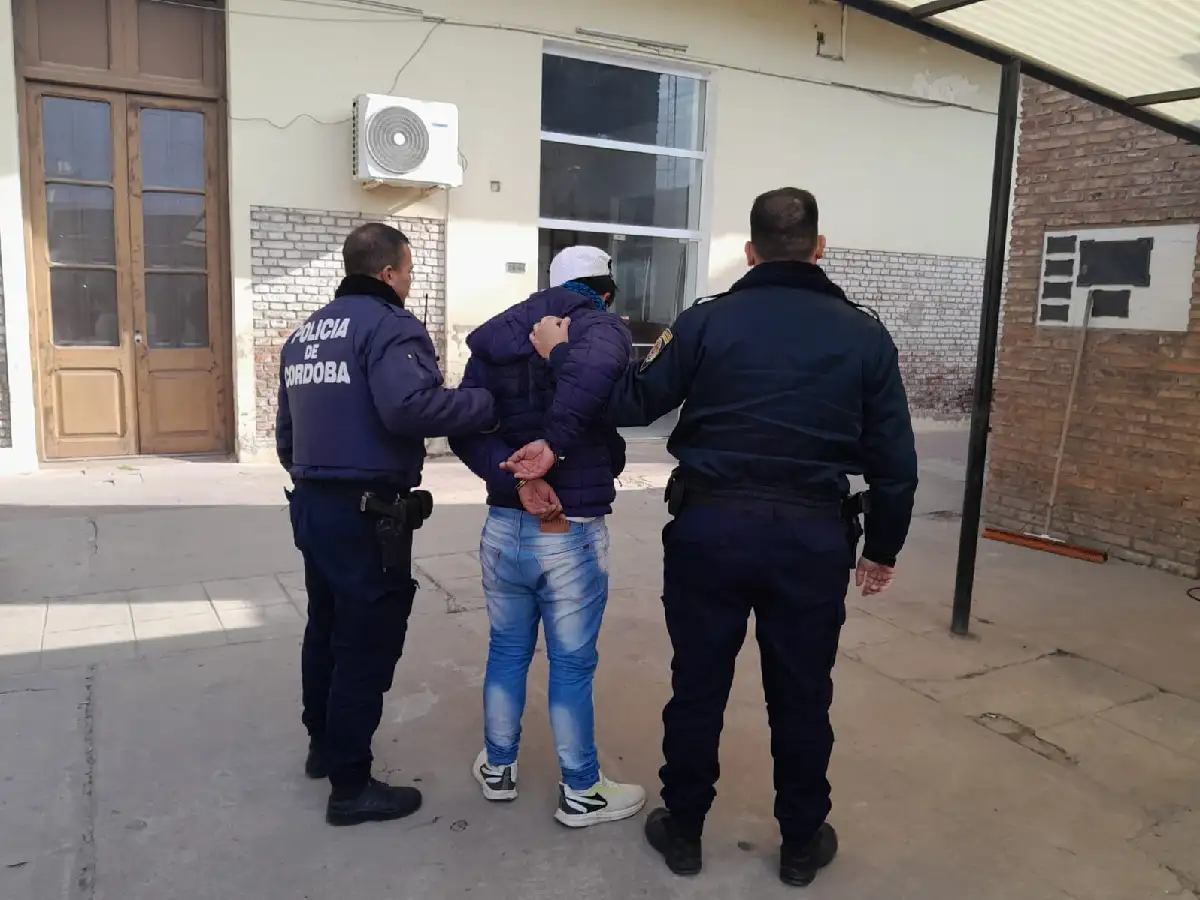 Quiso robar una moto en el centro, lo detuvieron en barrio Parque