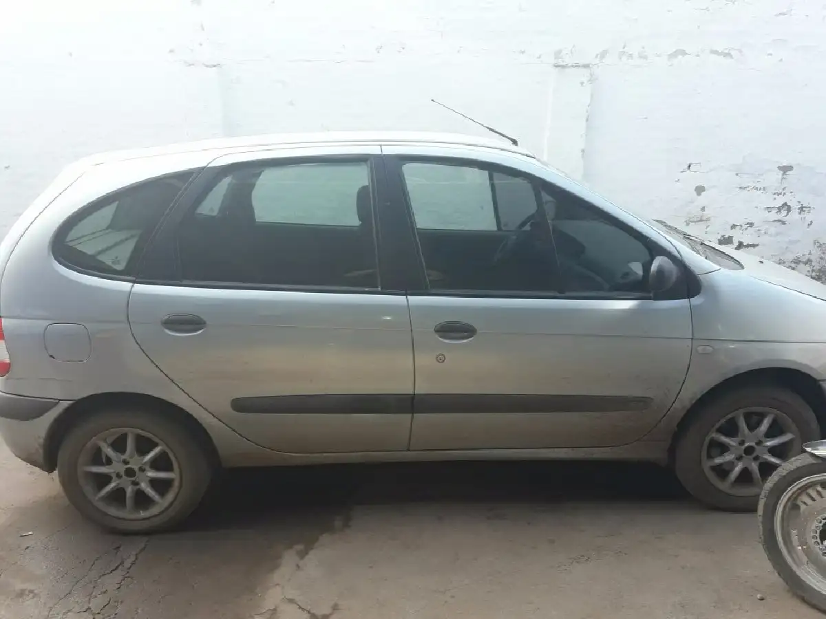 Secuestran auto en Frontera que habría sido utilizado por quien incendió una casa en barrio Vélez Sarsfield