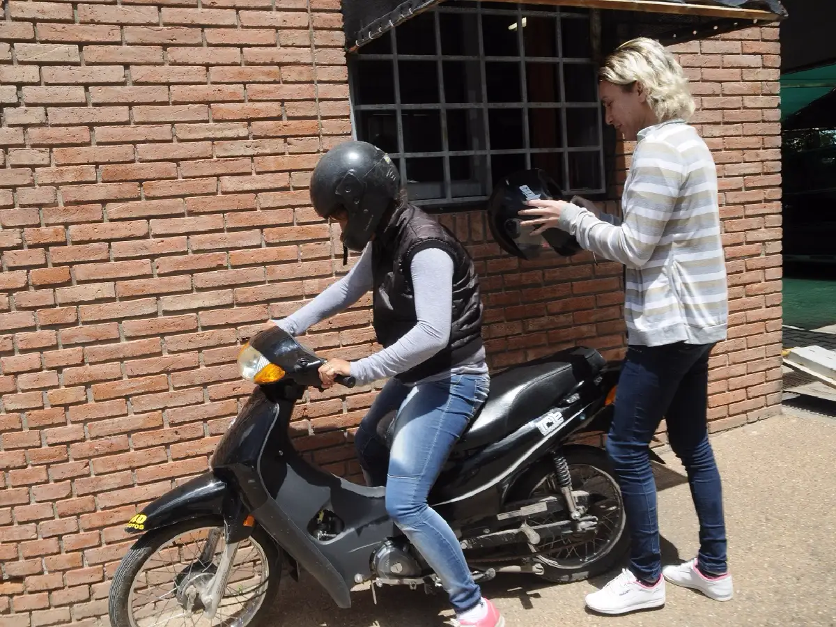 La llegada y la salida de Gómez en 4 fotos