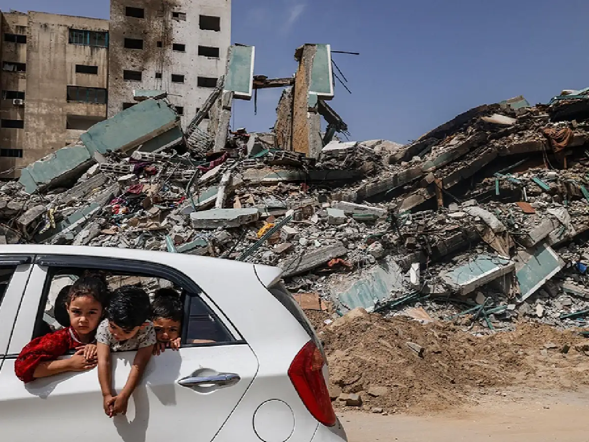 Distribuyen la ayuda y negocian la reconstrucción tras la tregua entre Israel y Hamas