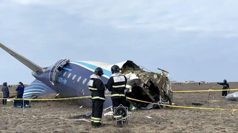 Así quedó el avión tras el brutal accidente.
