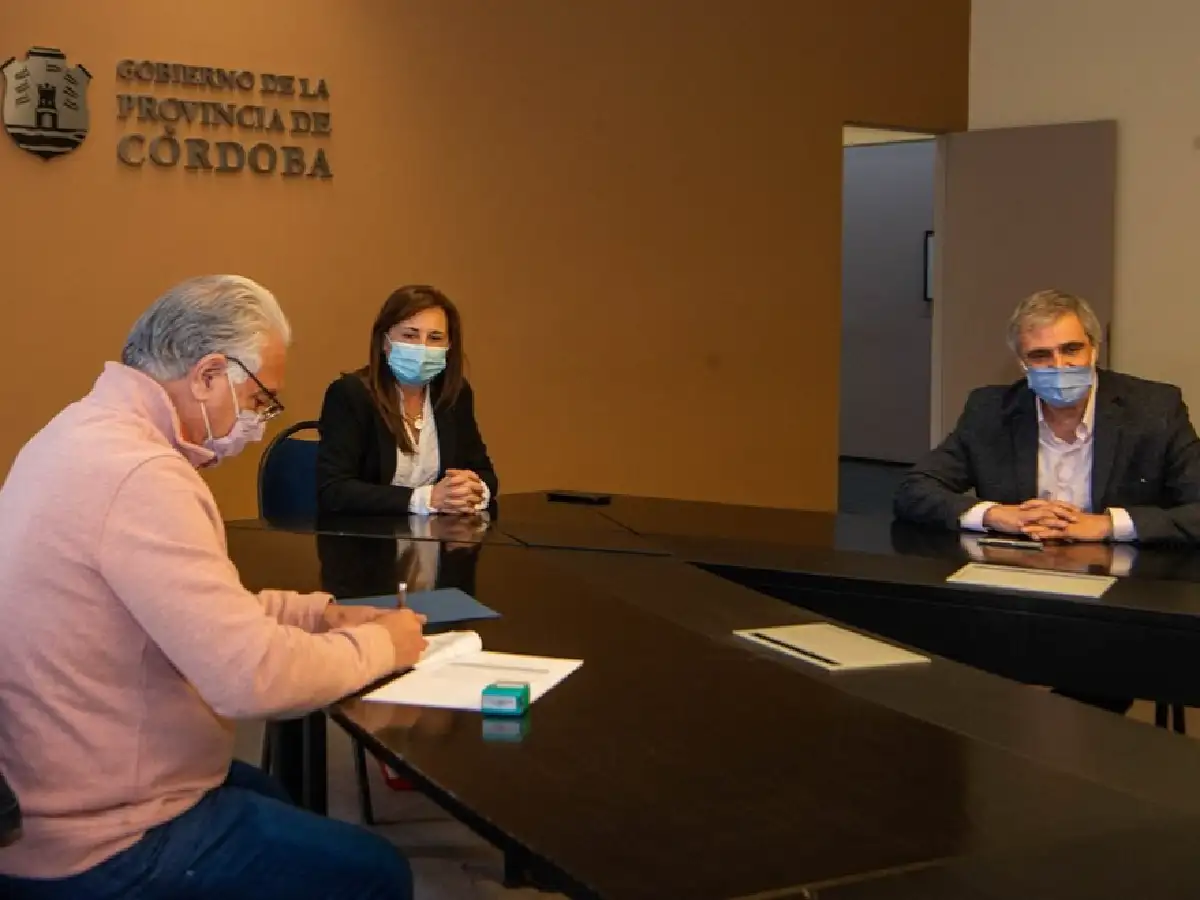  UEPC aceptó la propuesta del Gobierno: suba salarial del 28% hasta enero 2022