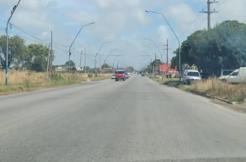 Reclaman señalización en la avenida Fortunato de la Plaza