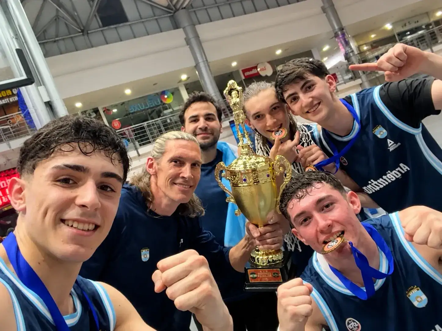 Leyton Herrmann, jugador de Centenario, integró la Selección Argentina U17 que se consagró campeona continental de básquet 3x3 en El Salvador.