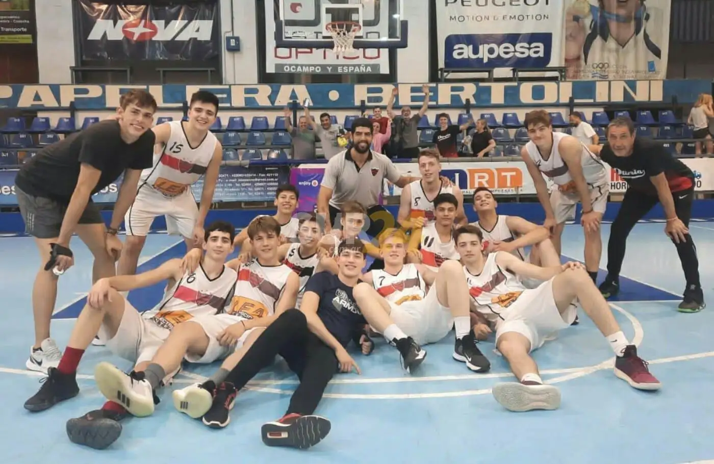 Olimpia BBC y Deportivo Atenas entre los mejores 8 de la provincia