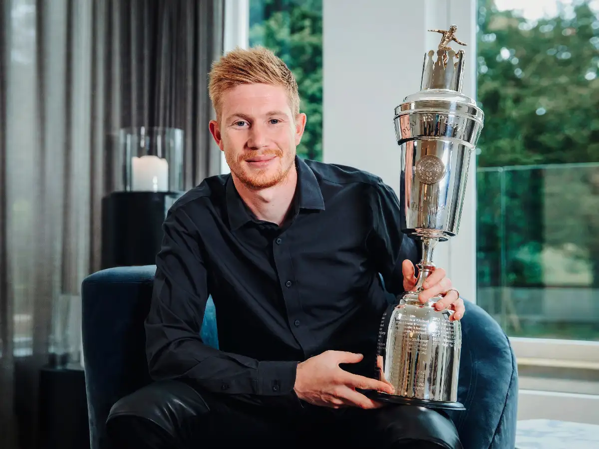 Kevin de Bruyne, elegido jugador del año en Inglaterra
