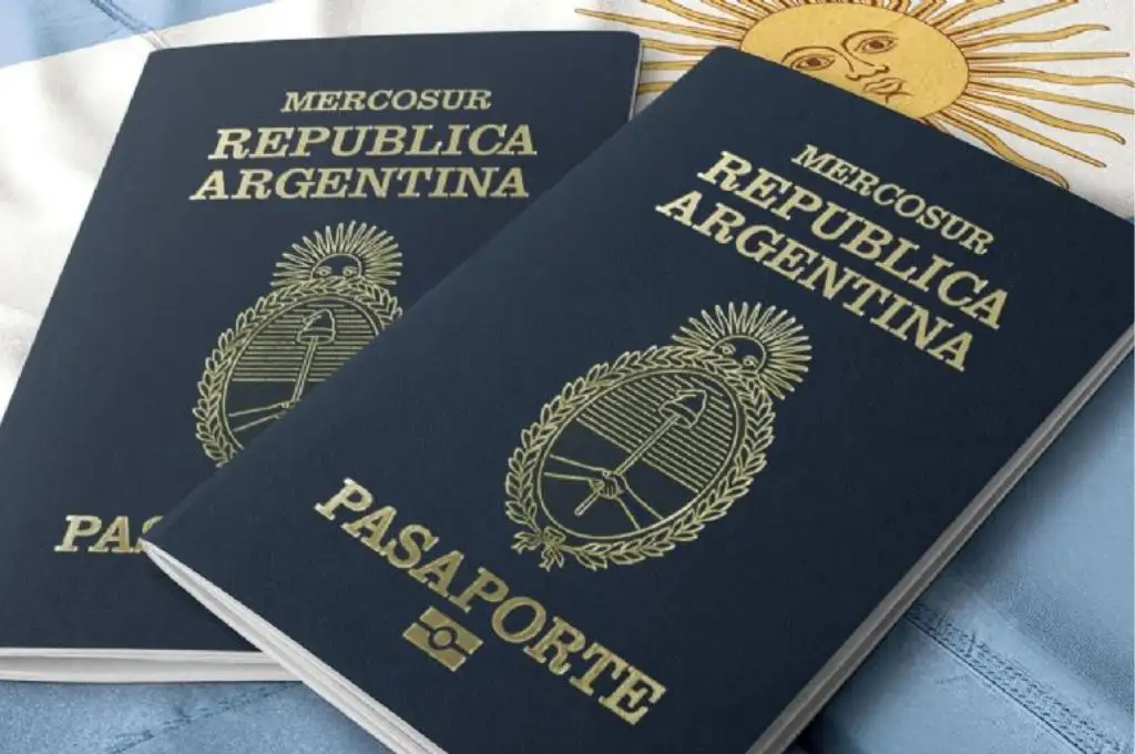 Viajes al exterior: cómo se tramita el pasaporte para adultos y menores