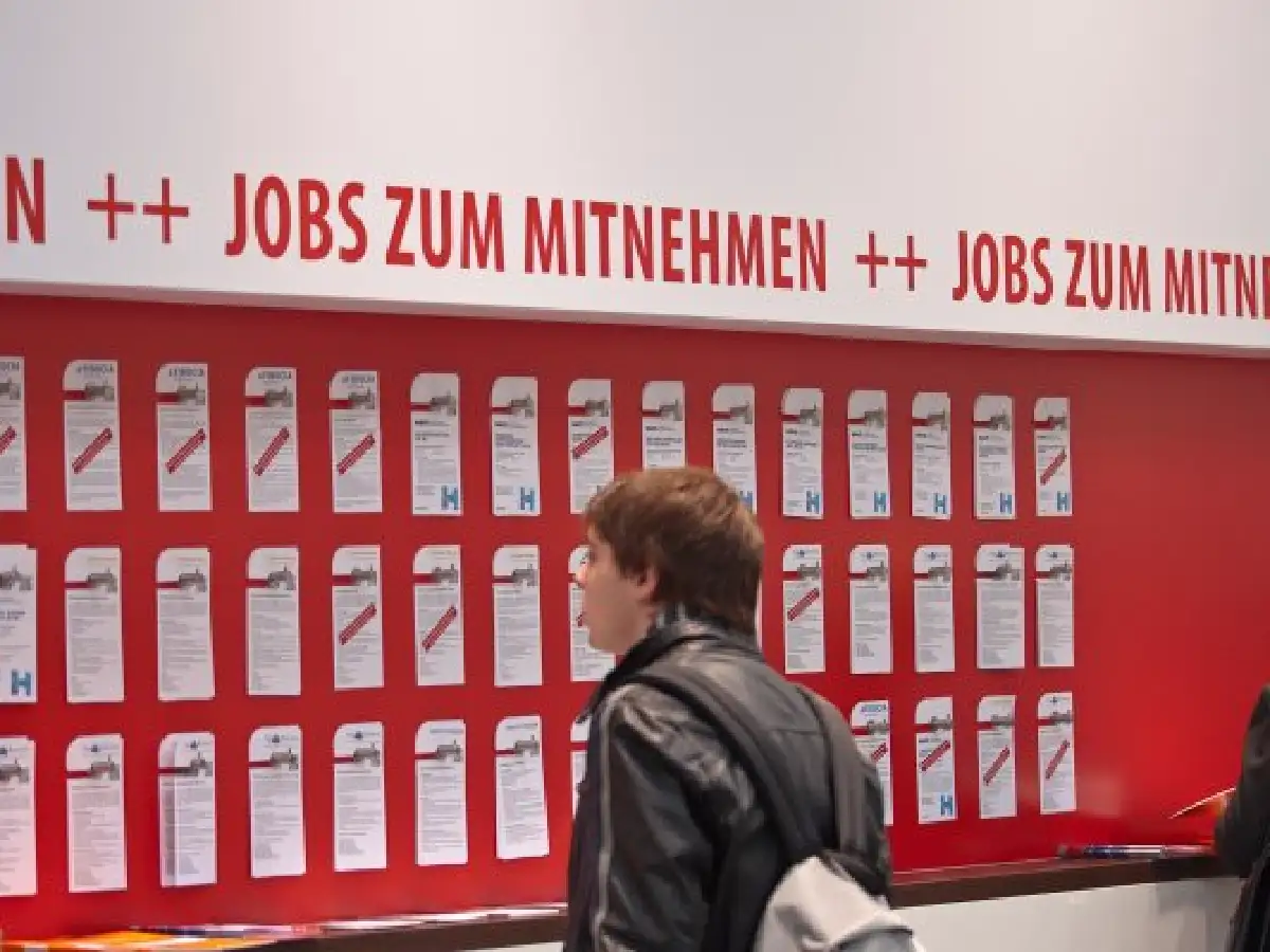 El desempleo en Alemania cayó al nivel más bajo desde 1990