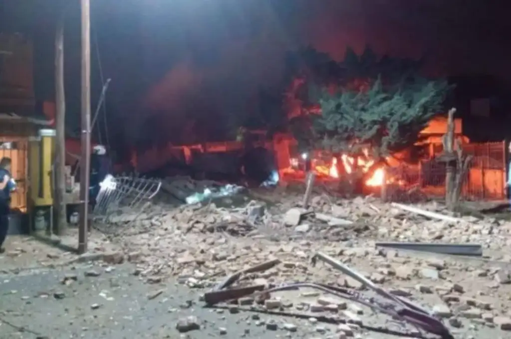 Una casa explotó y se derrumbó causando una muerte en Córdoba