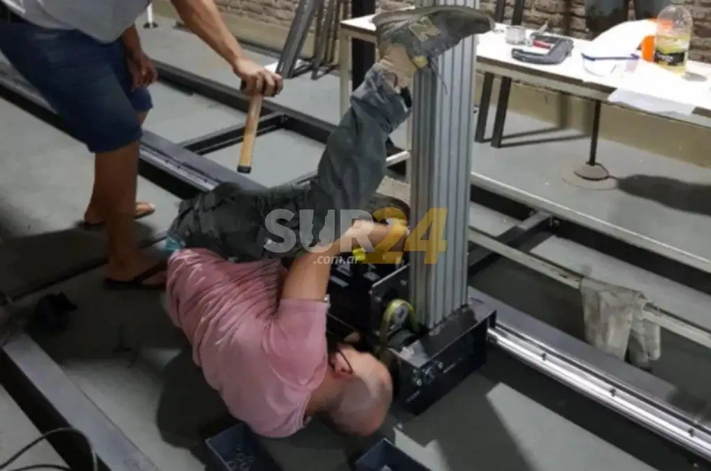 Jóvenes casildenses fabrican un brazo robótico que será único en el país